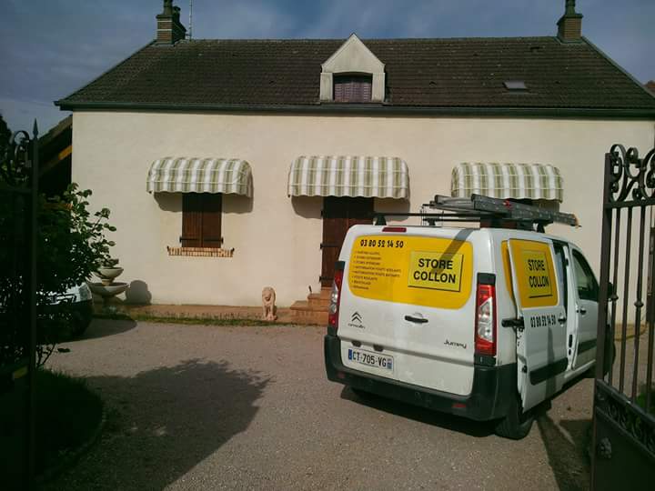 store corbeille et véhicule