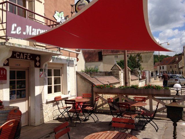 Toile d'ombrage rouge