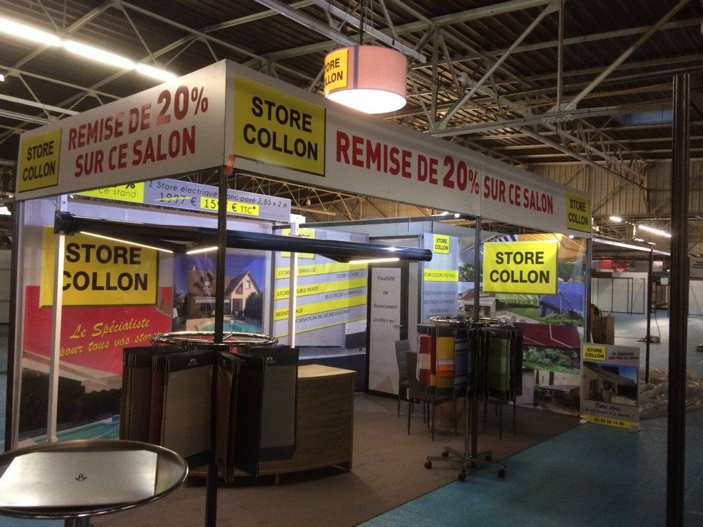 Stand d'exposition installé