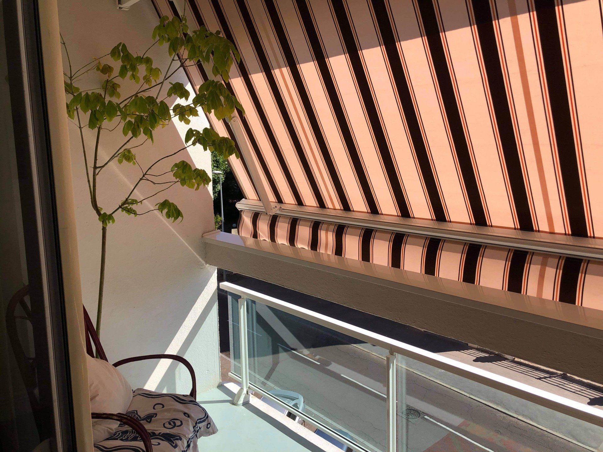 store logias sur balcon