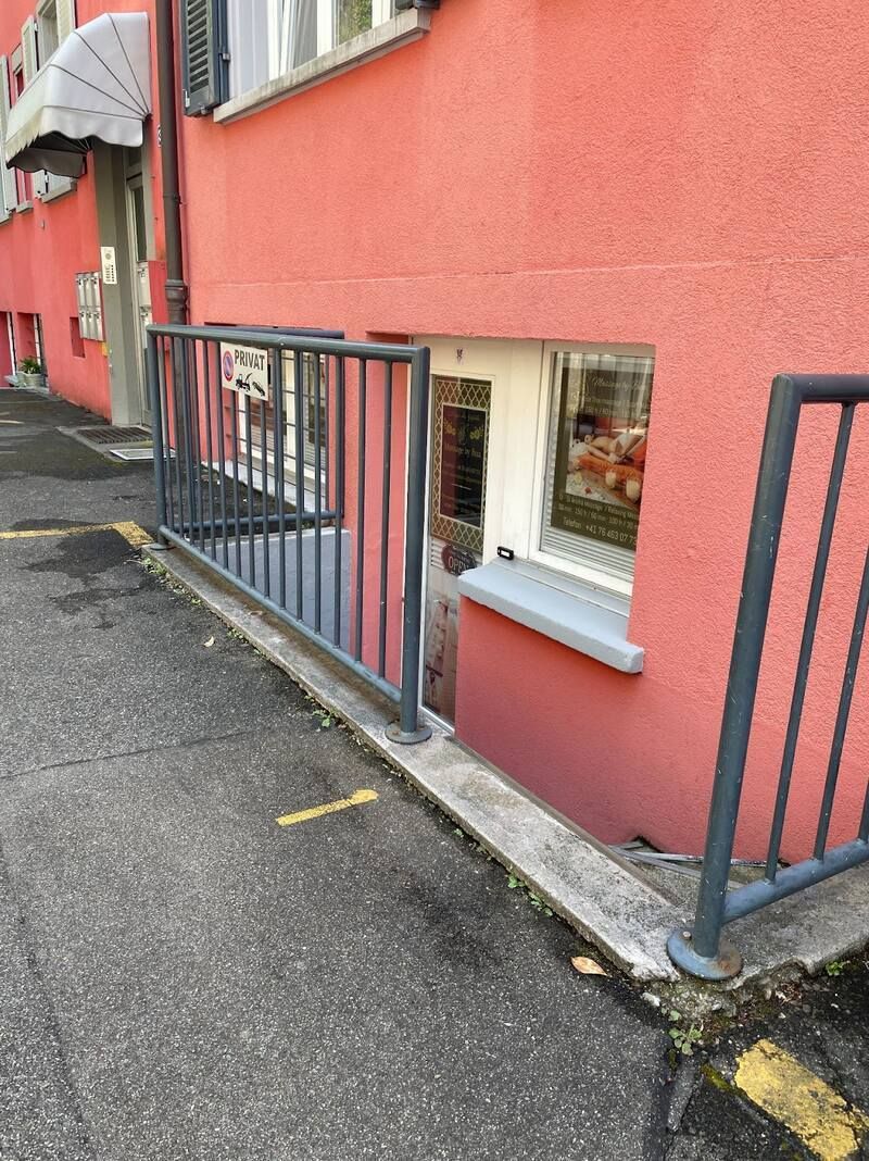 Studioeingang von Massage by Bua