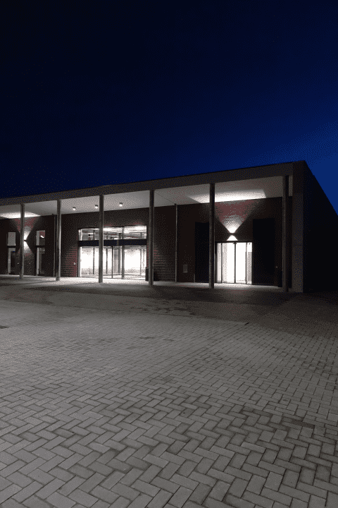 Rewe bei Nacht von Außen