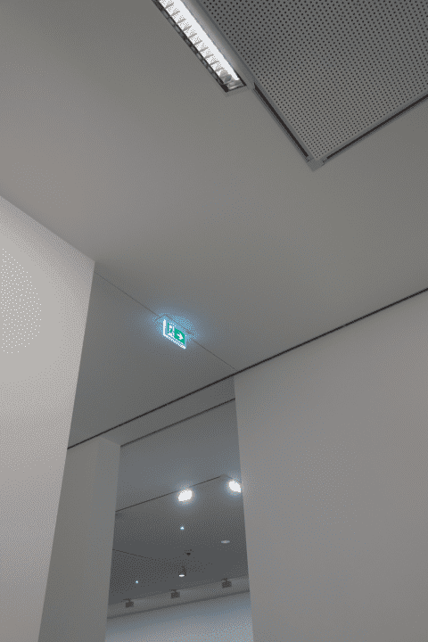 Rewe bei Nacht von Außen