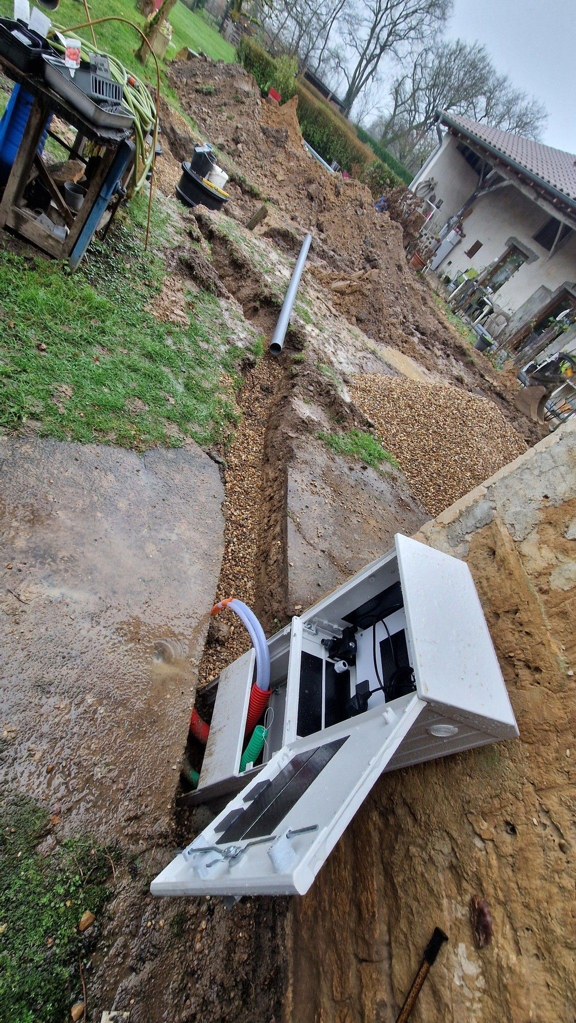 Tavaux de préparation de l'installation d'une microstation