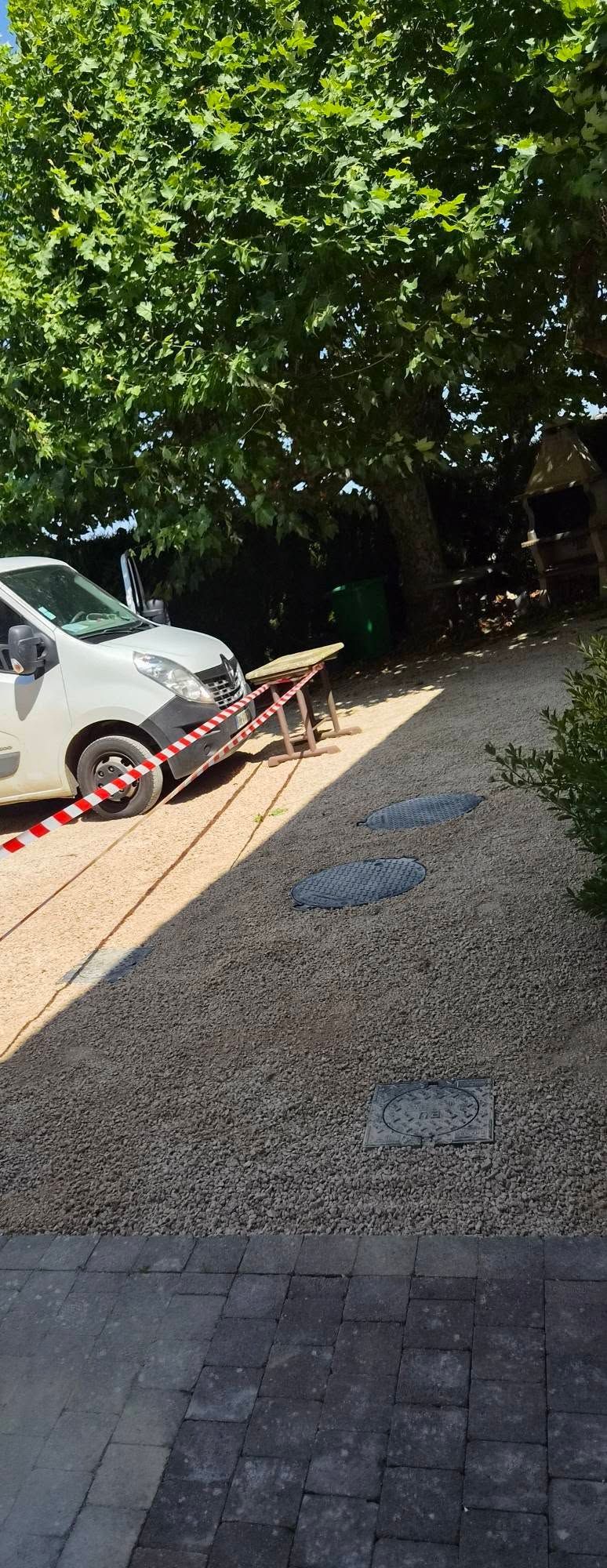 Nouvelle remise aux normes d'un assainissement non collectif  installation de micro station a Saint Lager 69220