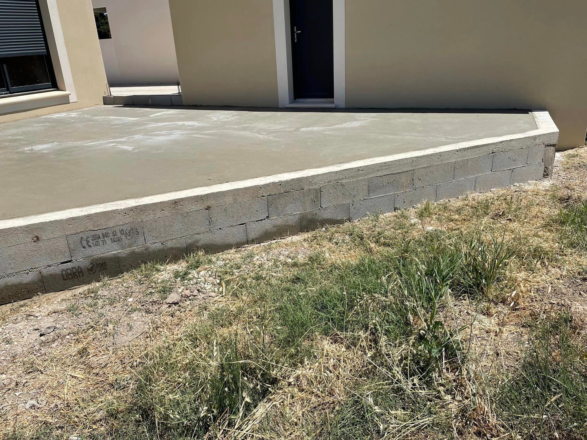 Béton coulé pour une terrasse extérieure