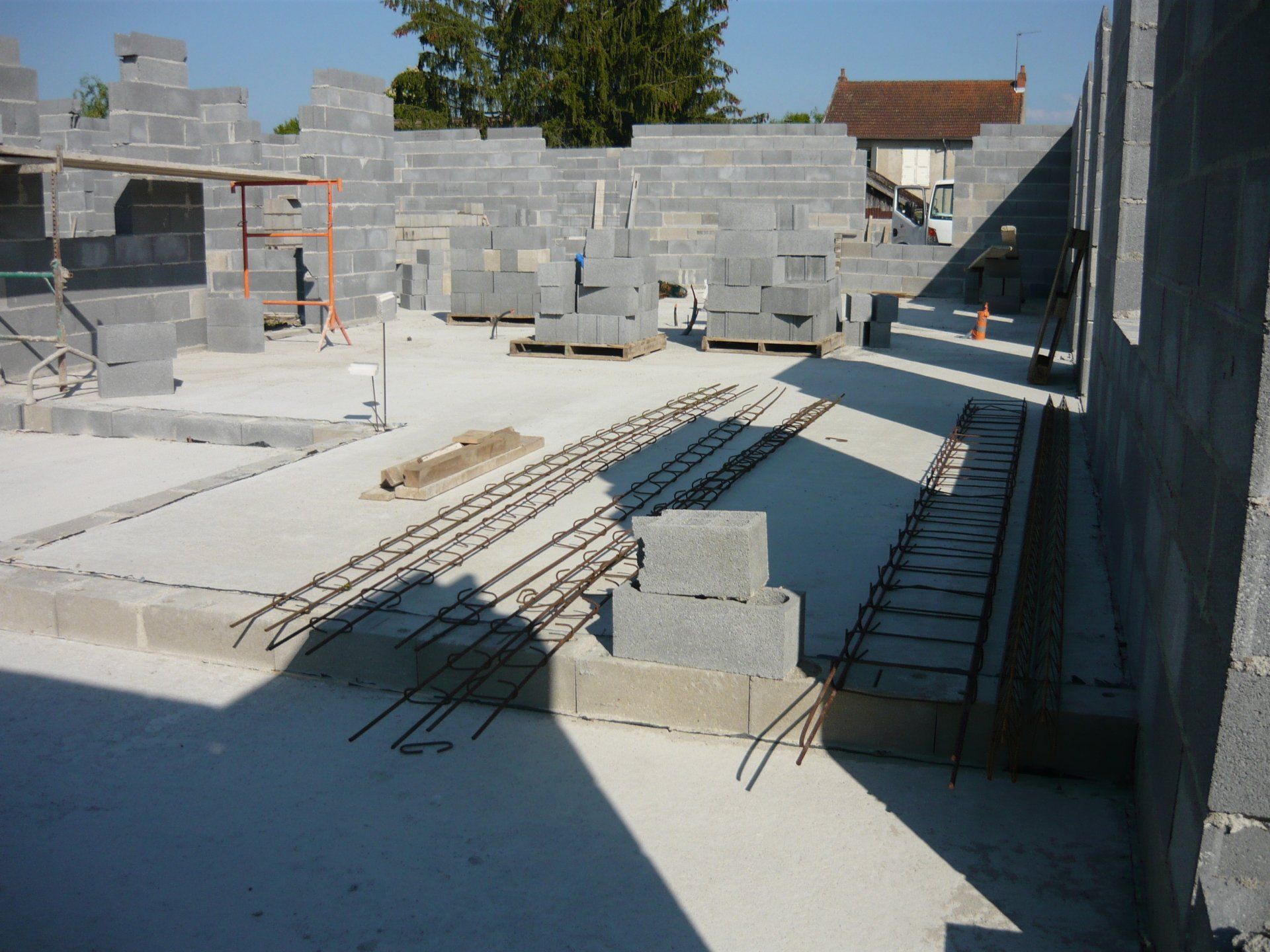 Élévation de murs porteurs