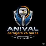 Logotipo de Anival Cerrajero 24 Horas, Madrid. Llave dentro del escudo con reloj y texto plateado sobre fondo negro.