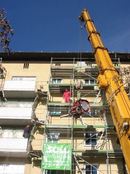 Abbruch und Sanierung von Balkonen eines Mehrfamilien-Wohnhauses