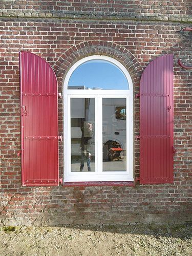 Volets bois battants