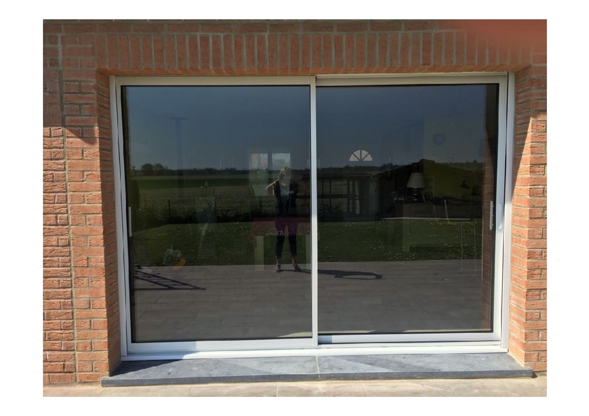 Porte coulissante blanche