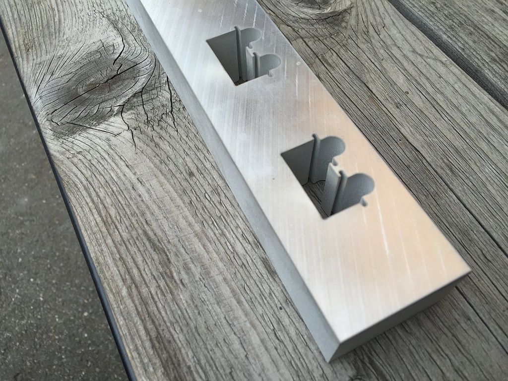 30mm Alu mit 1mm Einschnitte