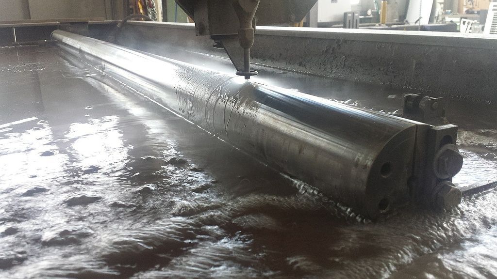 Auftrennen von 80mm dickem Rohr Länge 2350mm