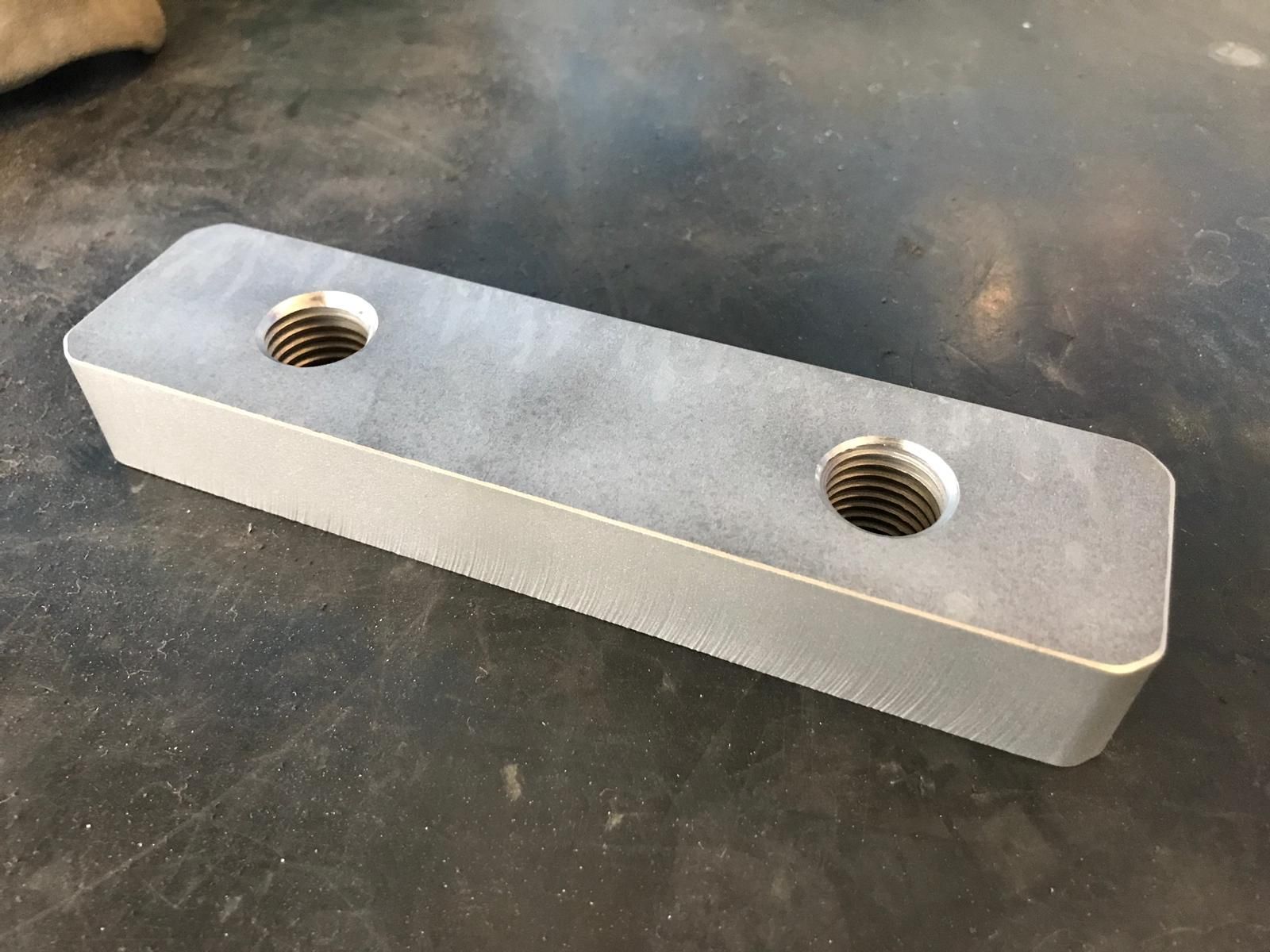 25mm Stahl Wasserstrahlschneiden mit M20 Gewinde