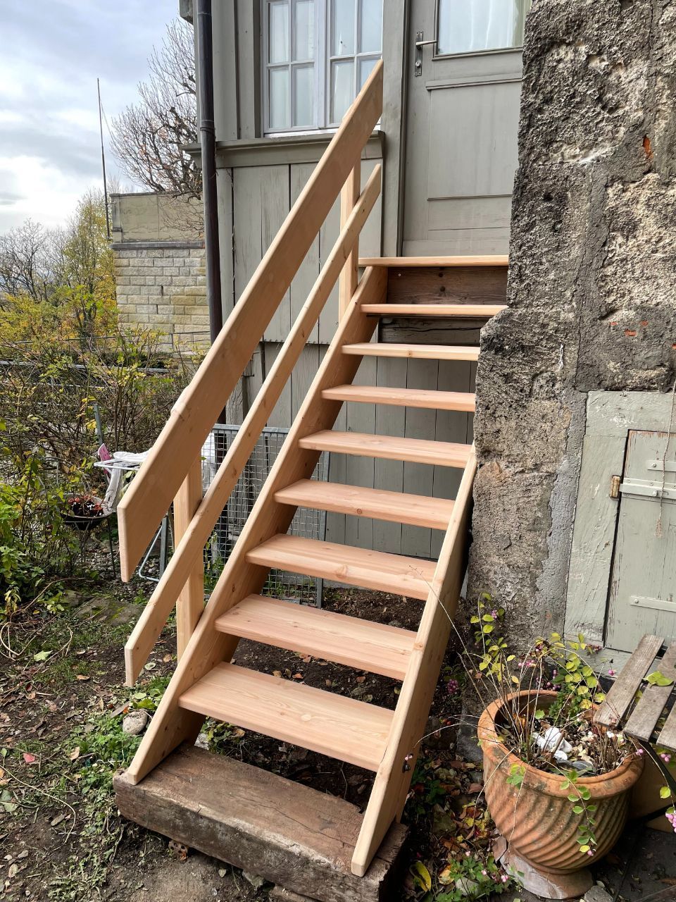 Holztreppe, hergestellt von HolzREBEL