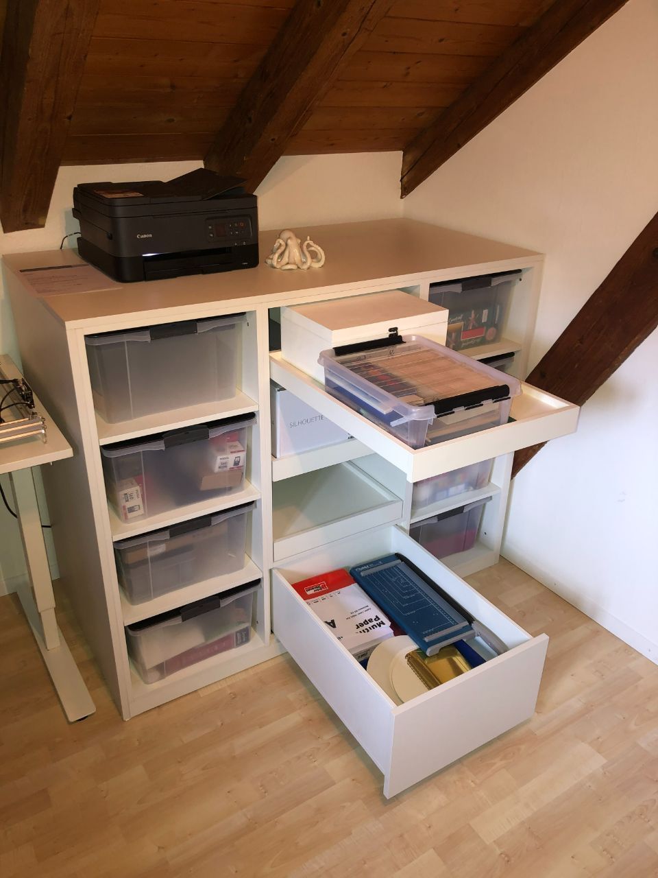 Schrank aus Holz, hergestellt von HolzREBEL