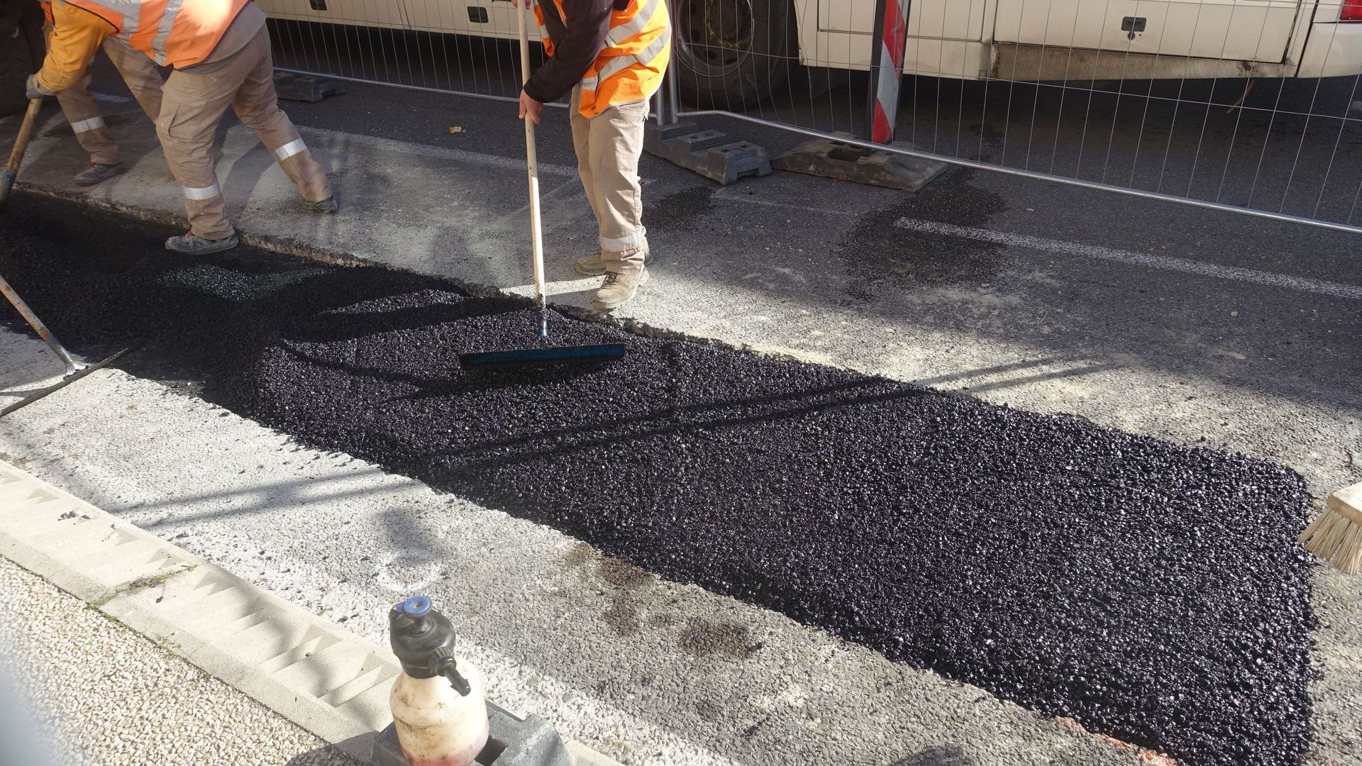 Chantier terminé et goudron coulé