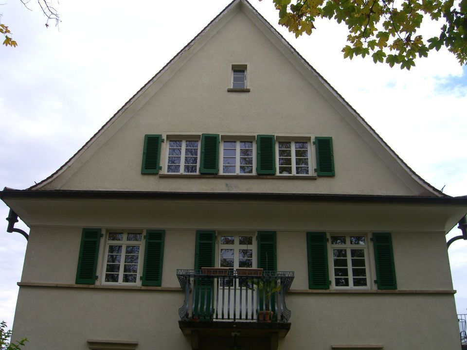 Grüne Klappläden von Streit und Kriener GmbH