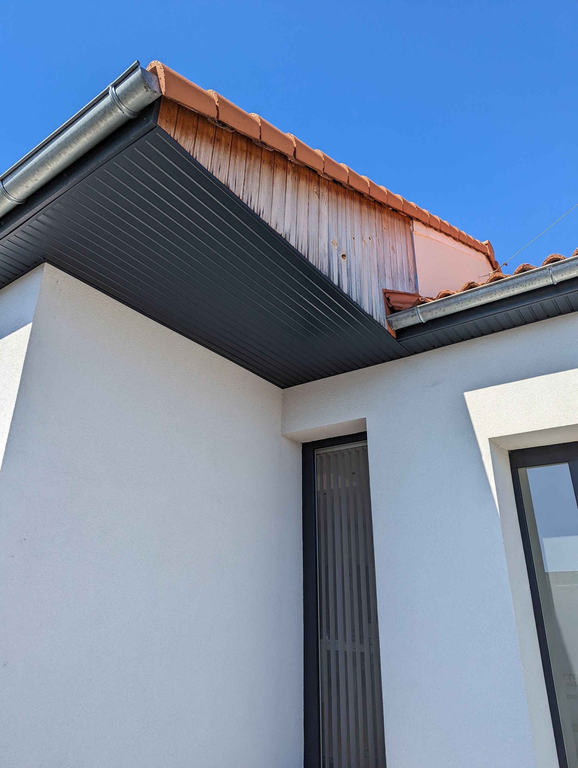 Rénovation de toit en cours, suite du projet