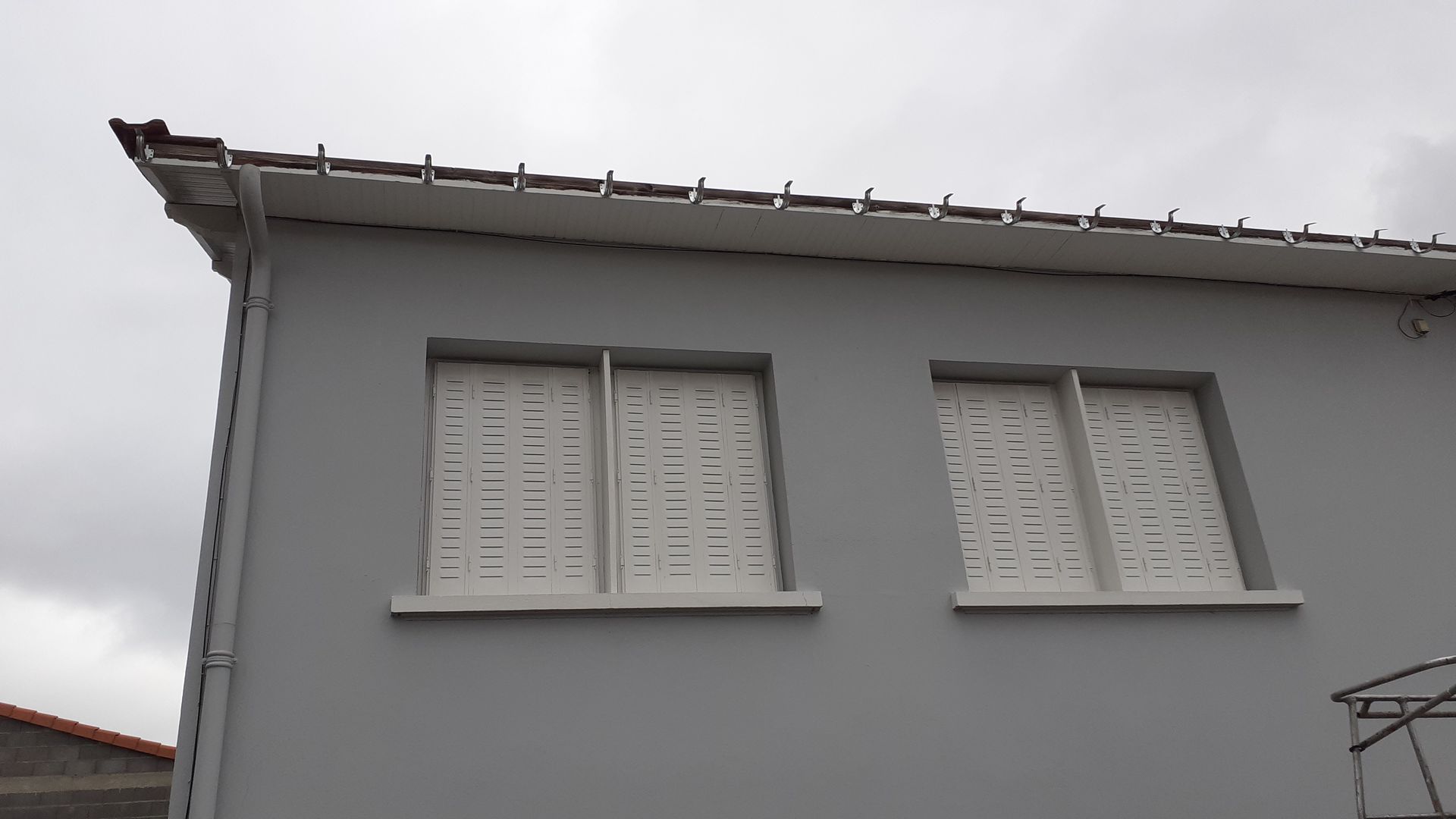 Vue de l'étage de la maison en cours de rénovation, gros plan