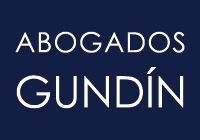 "ABOGADOS GUNDÍN" en letras blancas sobre fondo azul marino.