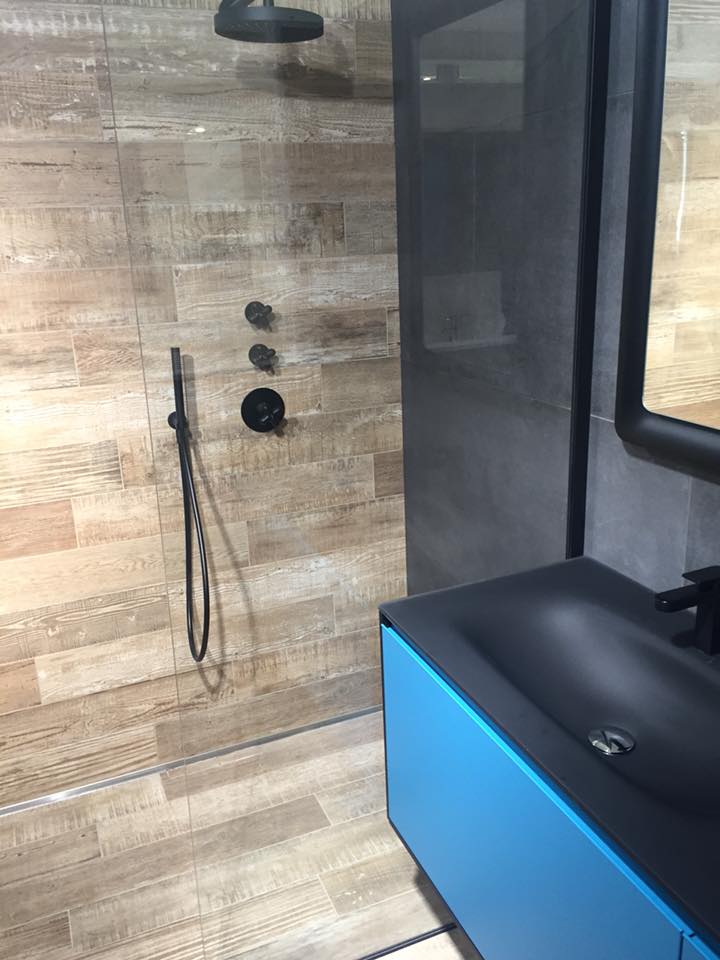 Colonne de douche moderne