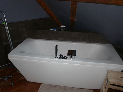 Salle de bains sur mesure, baignoire