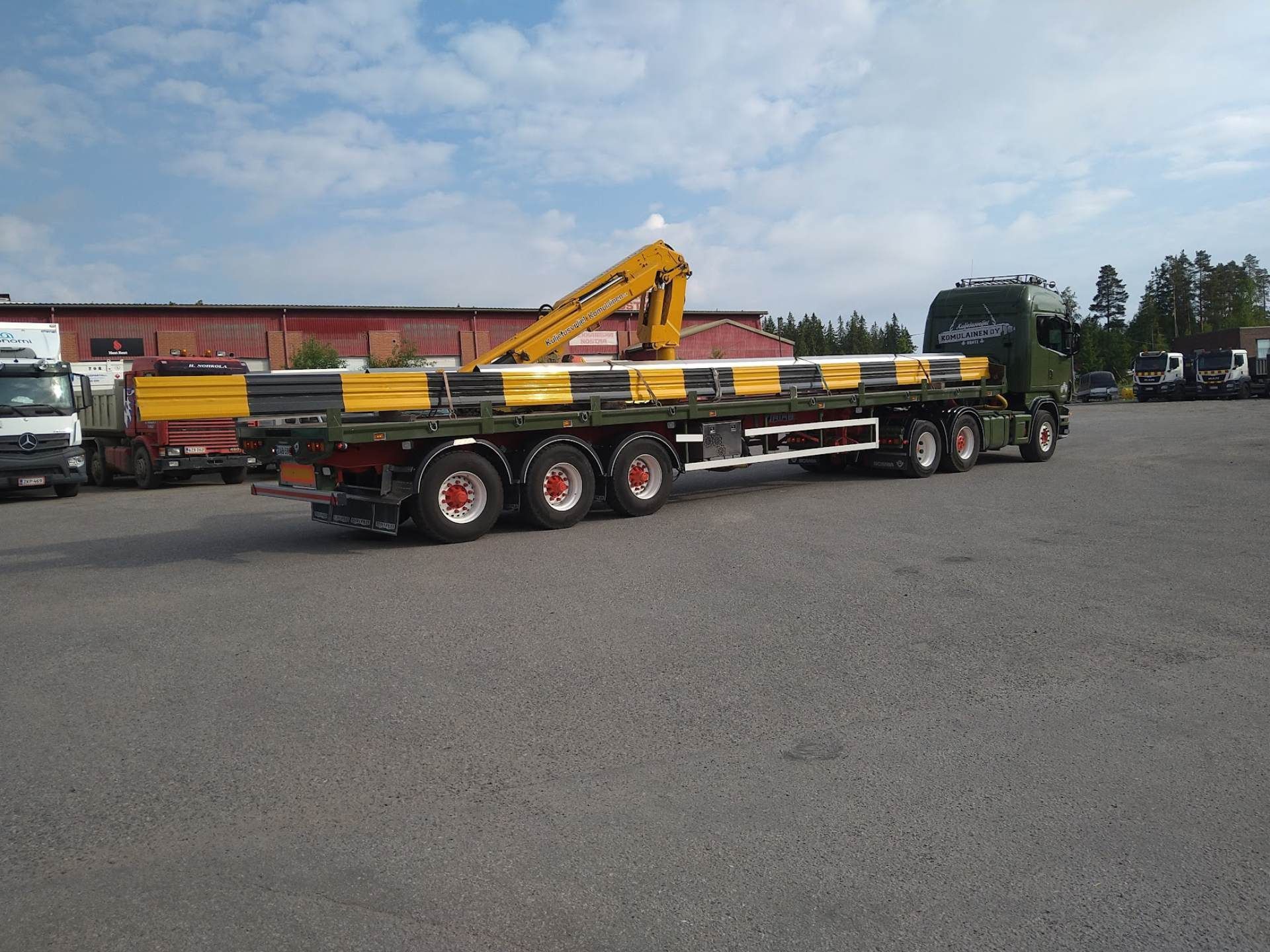 Kuljetusveljet Komulainen Oy