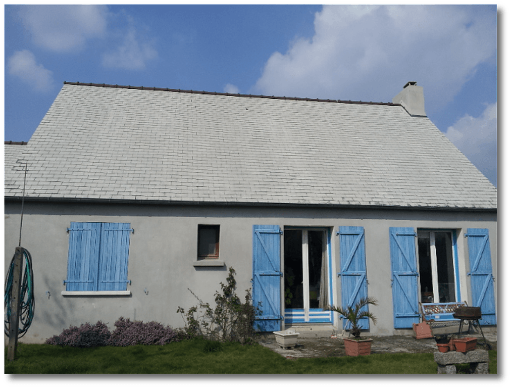 Avant hydrofuge coloré