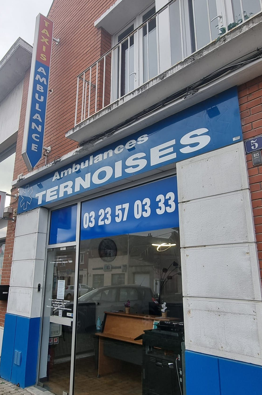 Extérieur de l'agence Ambulances Ternoises.