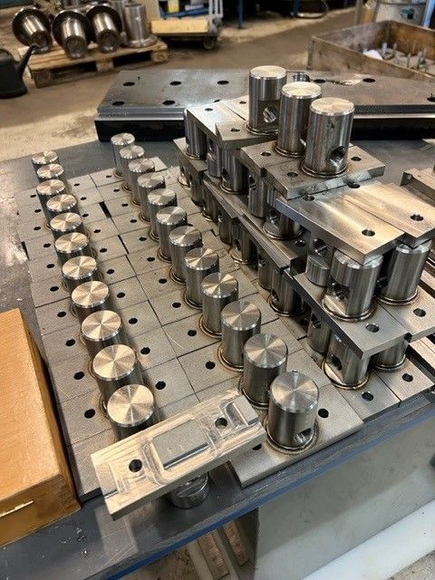 lohjanmetallipaja.fi