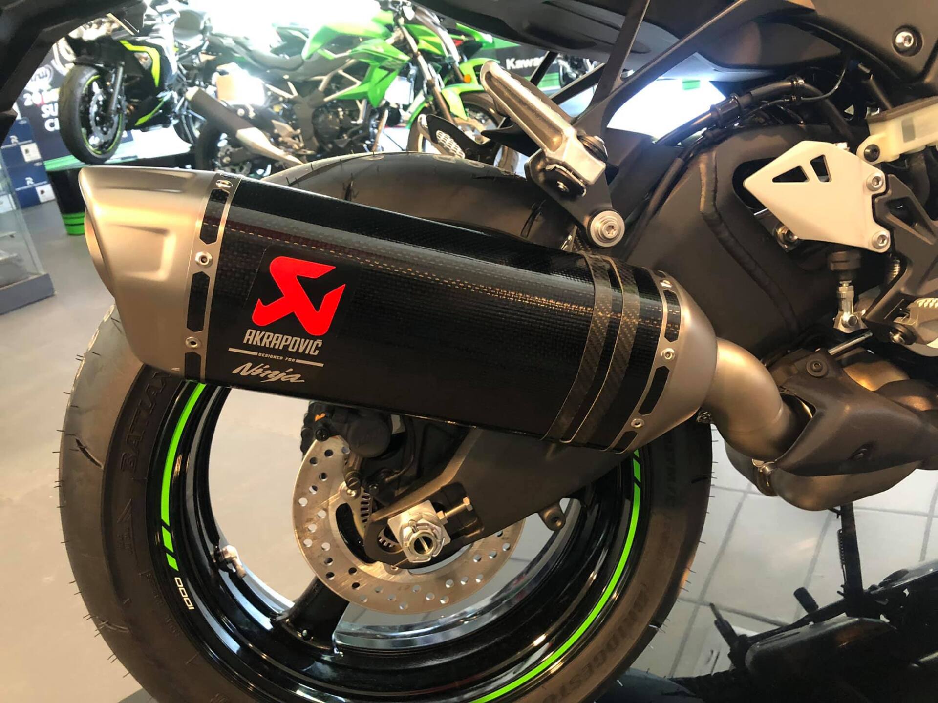 Vente d'accessoires moto