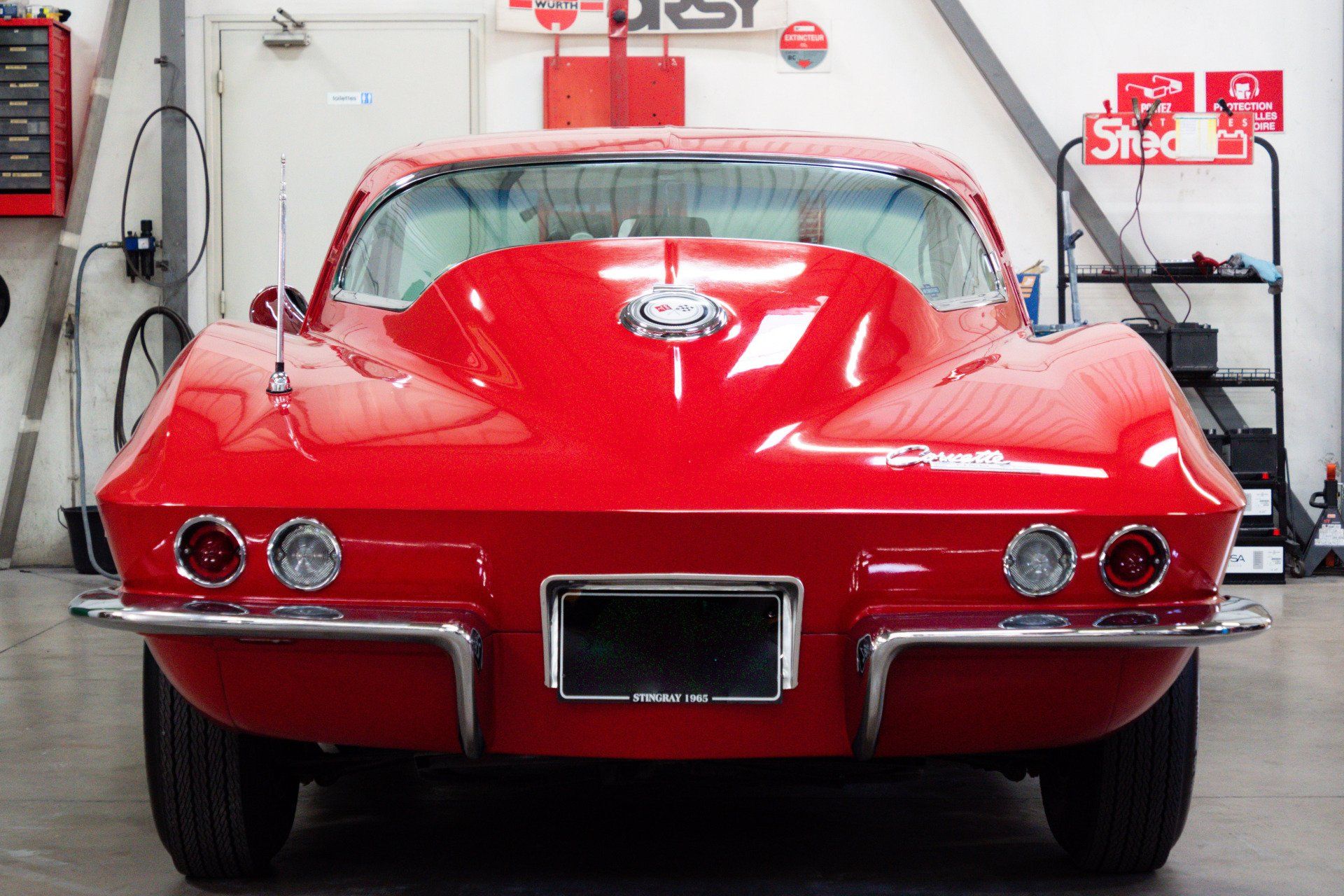 Arrière voiture de sport