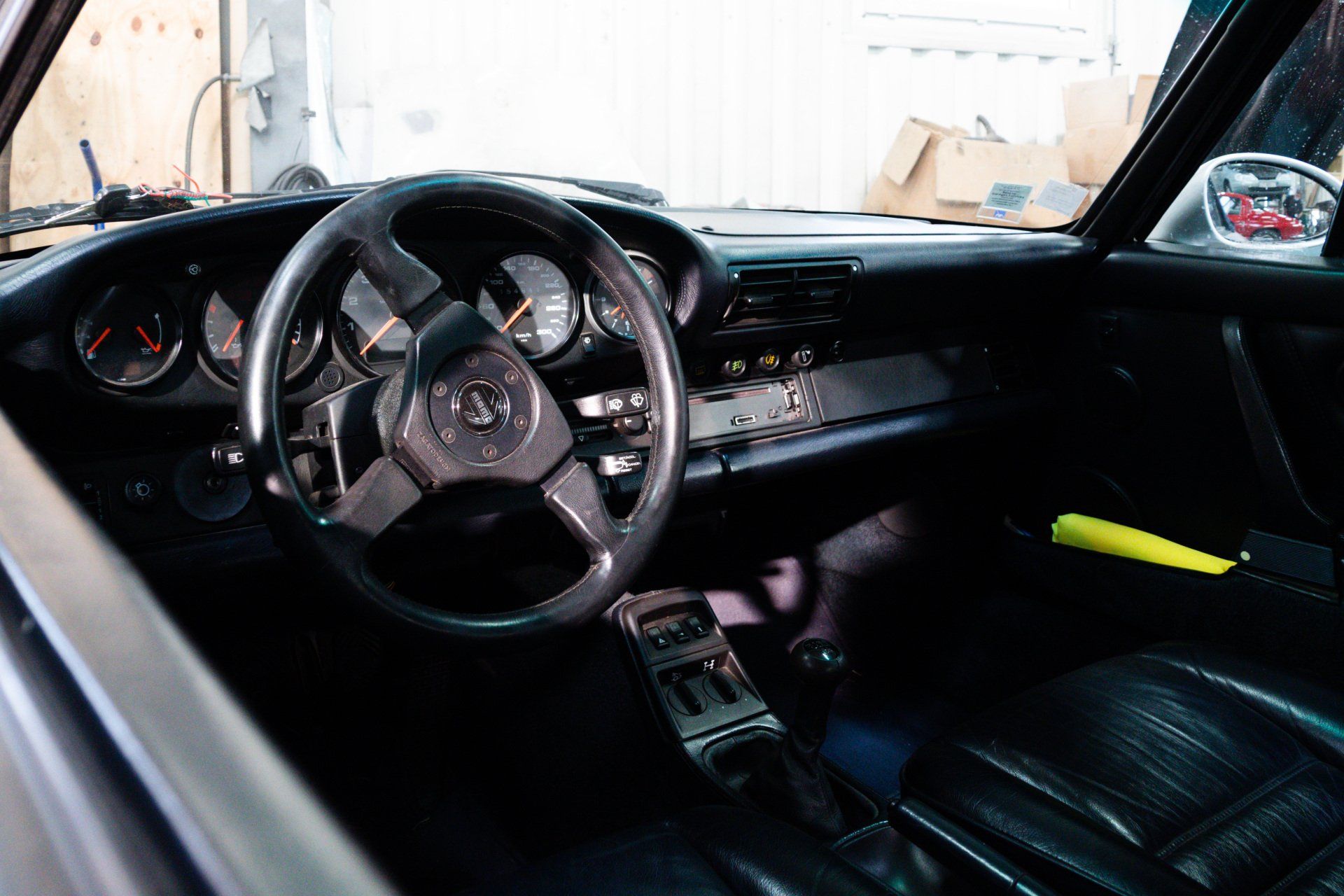 Intérieur d'une voiture de sport