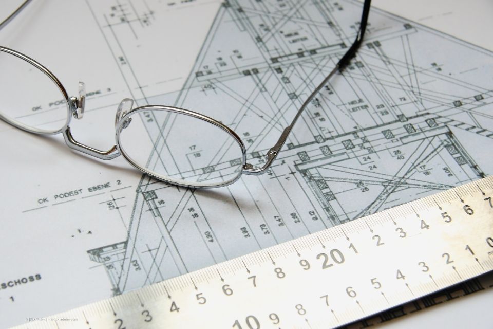 Bauplan und Brille