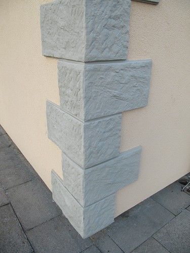 Steindetail am Neubau