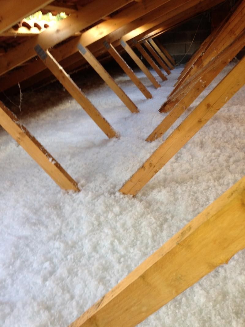 GTIsolation : Isolation de combles par soufflage de laine de verre blanche