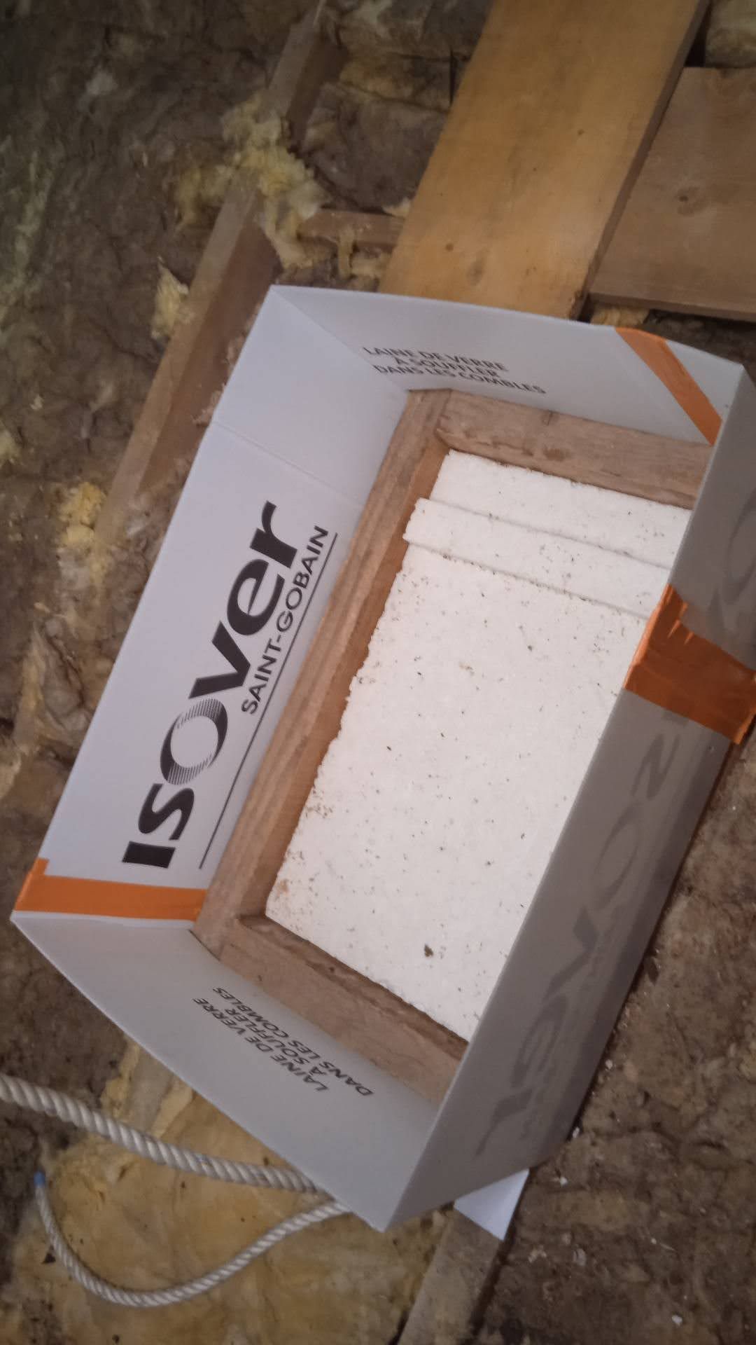 GTIsolation : entourage de trappe d'accès aux combles