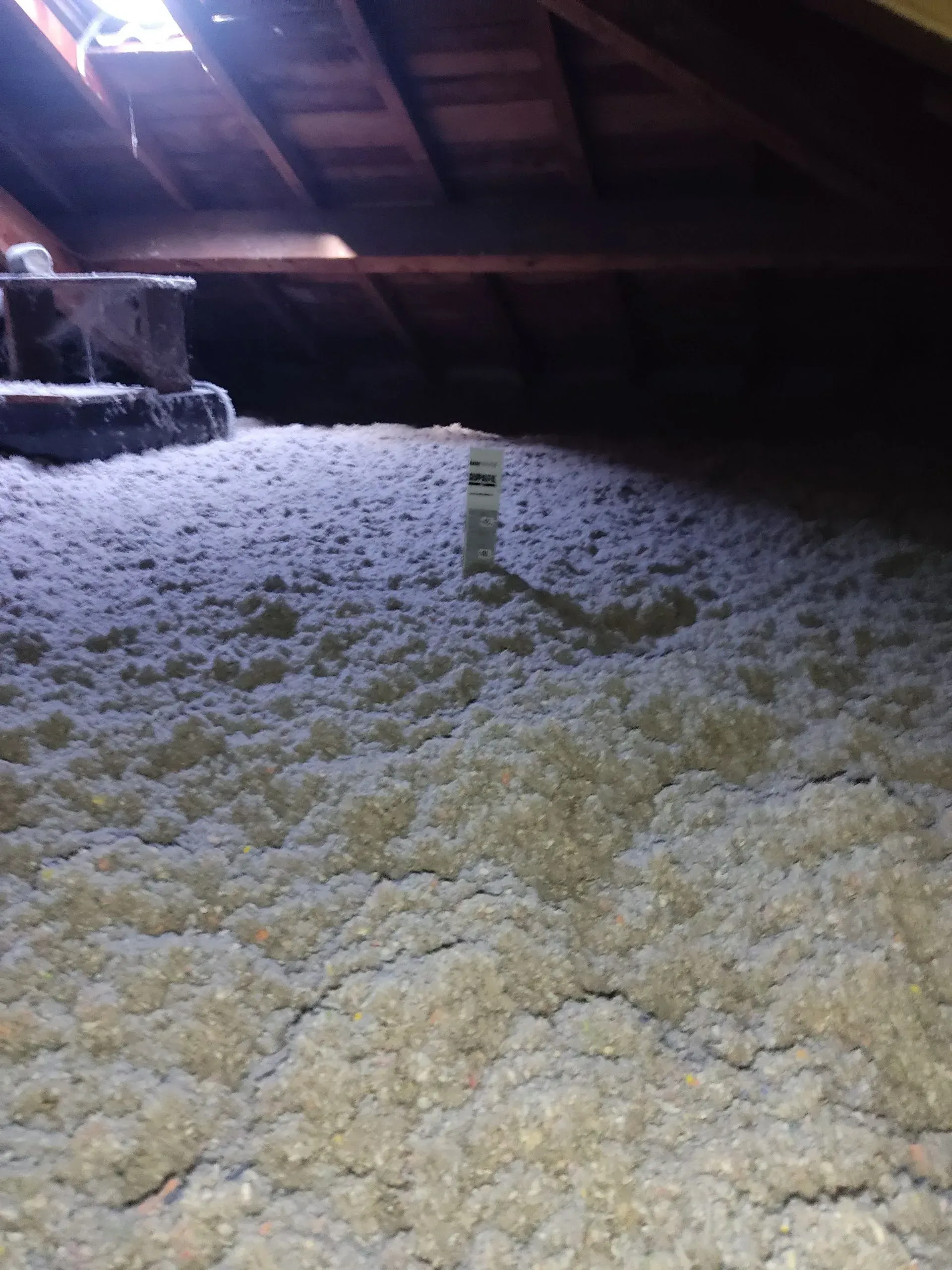 Isolation de combles par soufflage de ouate de cellulose