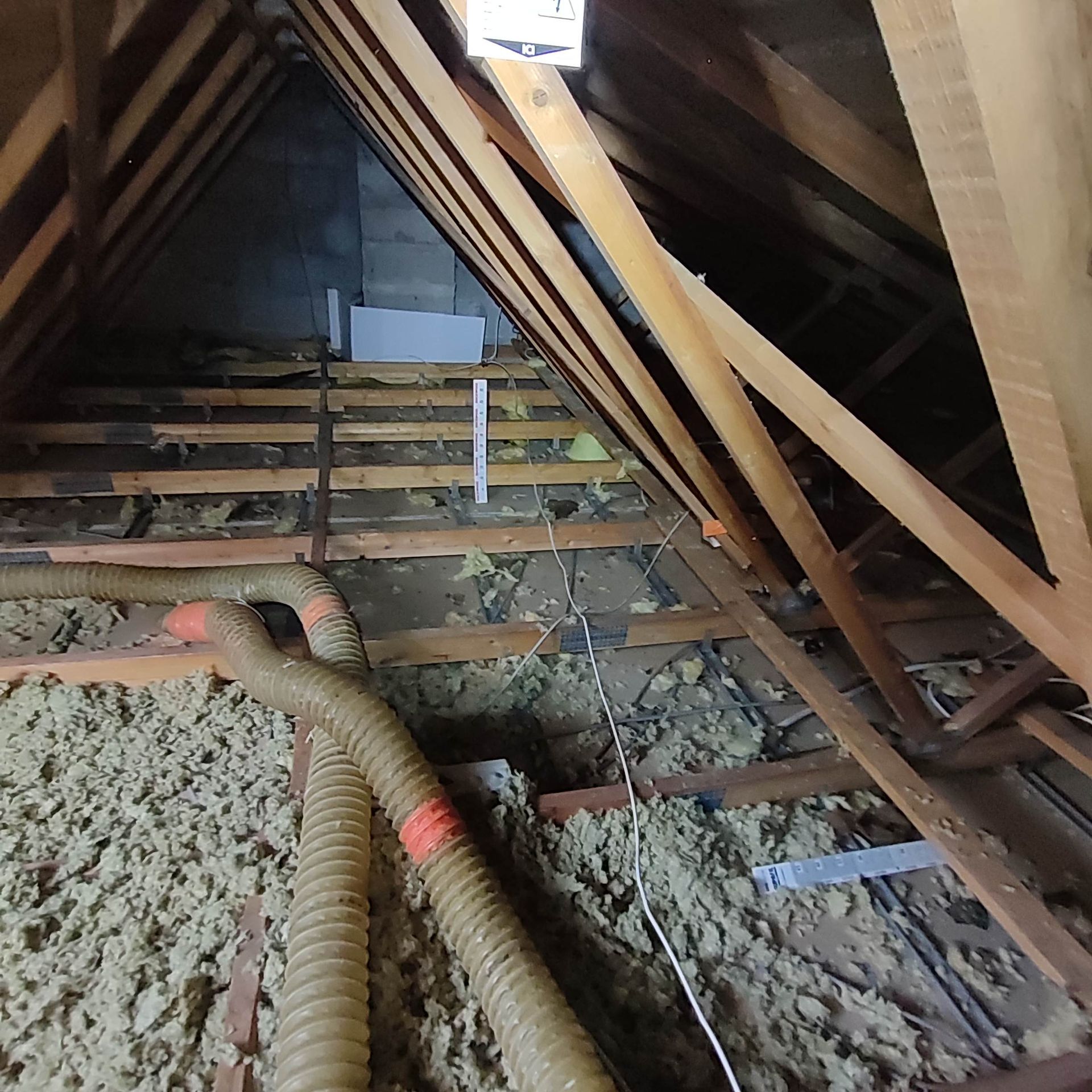 GTIsolation : Isolation de combles par soufflage de laine de roche 