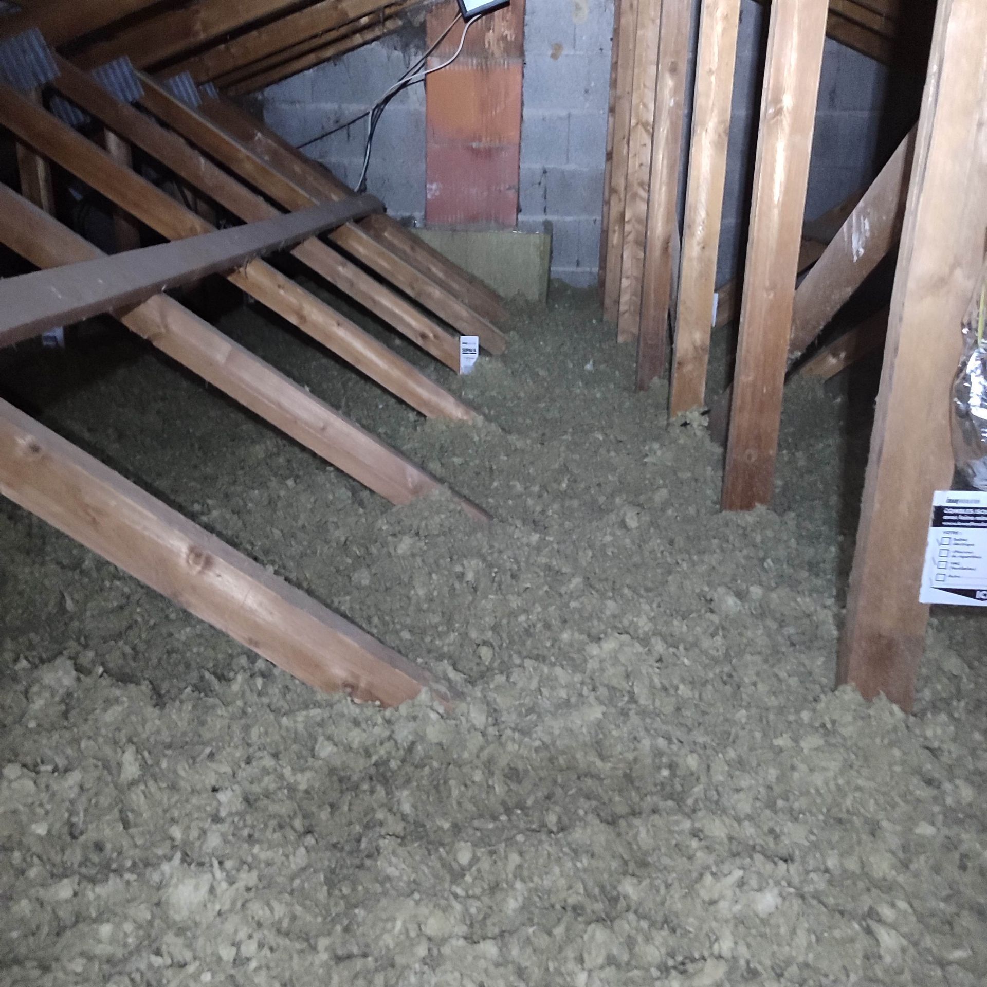 GTIsolation : soufflage laine de roche