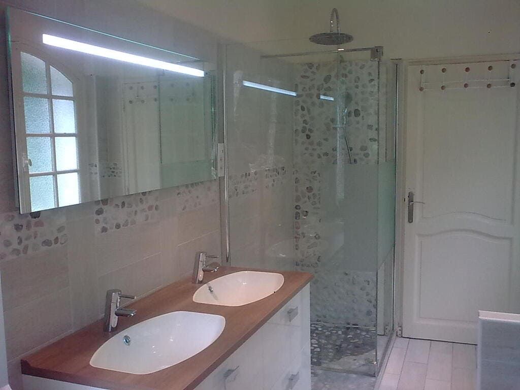 Meuble bois et double vasque