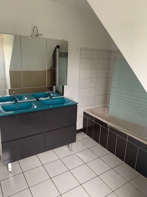 Rénovation salle de bains, baignoire avec paroi vitrée