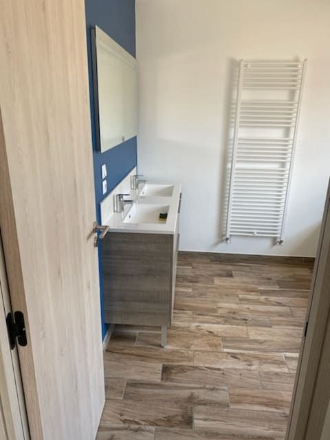 Rénovation salle de bains, sèche-serviettes