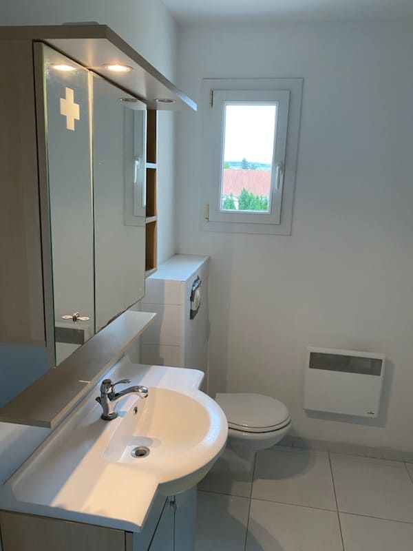 Armoire miroir salle de bain avec éclairage