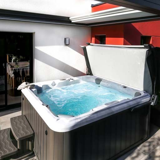 Spa extérieur, hydrojets et bulles