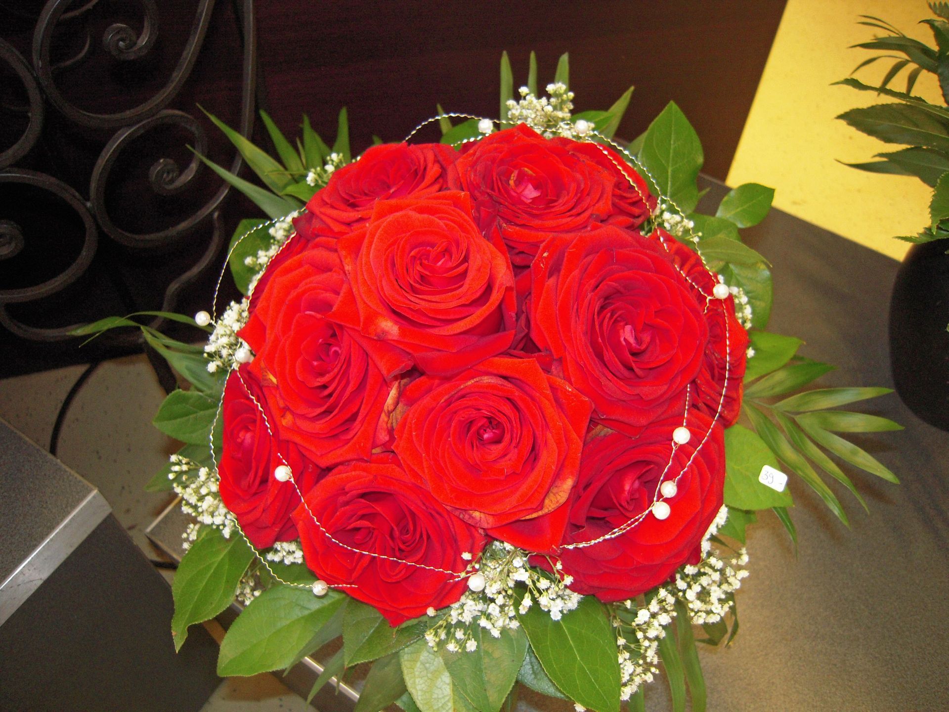 Grabschmuck mit Schleife