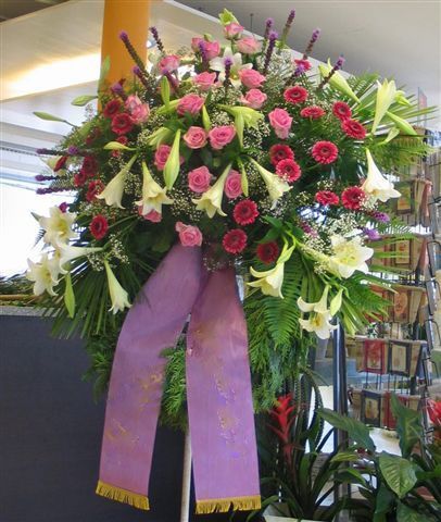 Grabschmuck mit Schleife