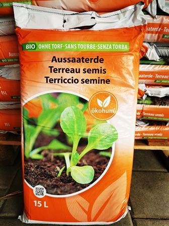 aus recyceltem Material