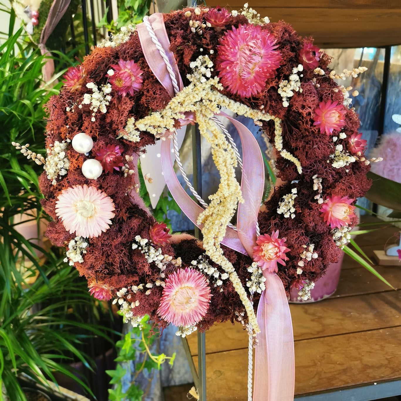 Grabschmuck mit Schleife